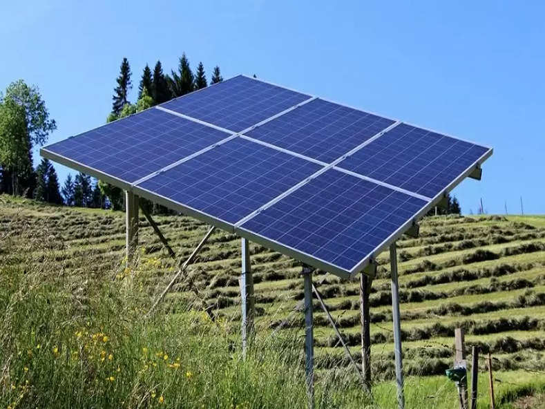 Solar Panel : धमाकेदार स्कीम! फ्री में लगवाएं सोलर पैनल, 20 साल बिजली फ्री