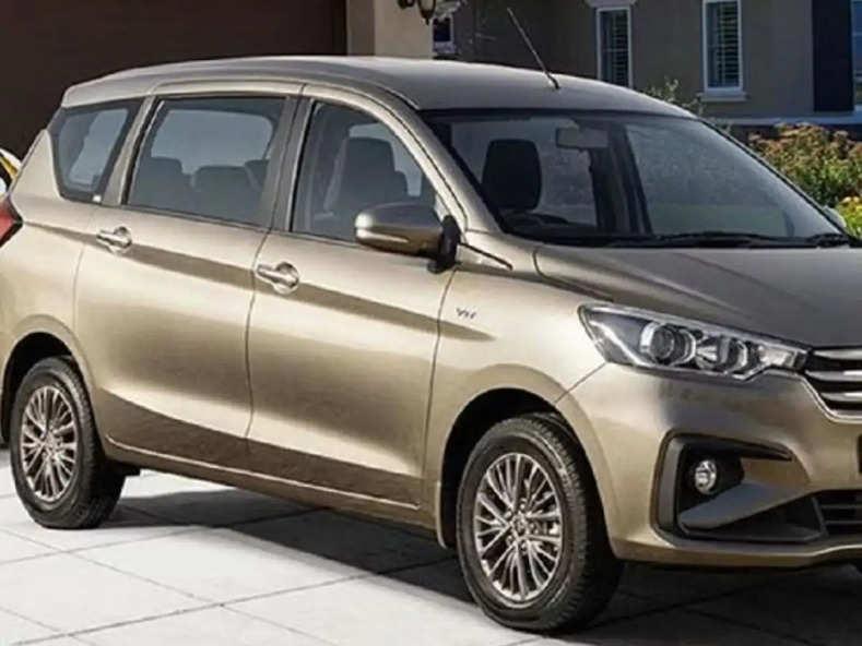 Best 7 Seater Cars :  बेहद ही सस्ती मिल रही ये धाकड़ 7-सीटर कार, फीचर्स जान रह जाएंगे हैरान 