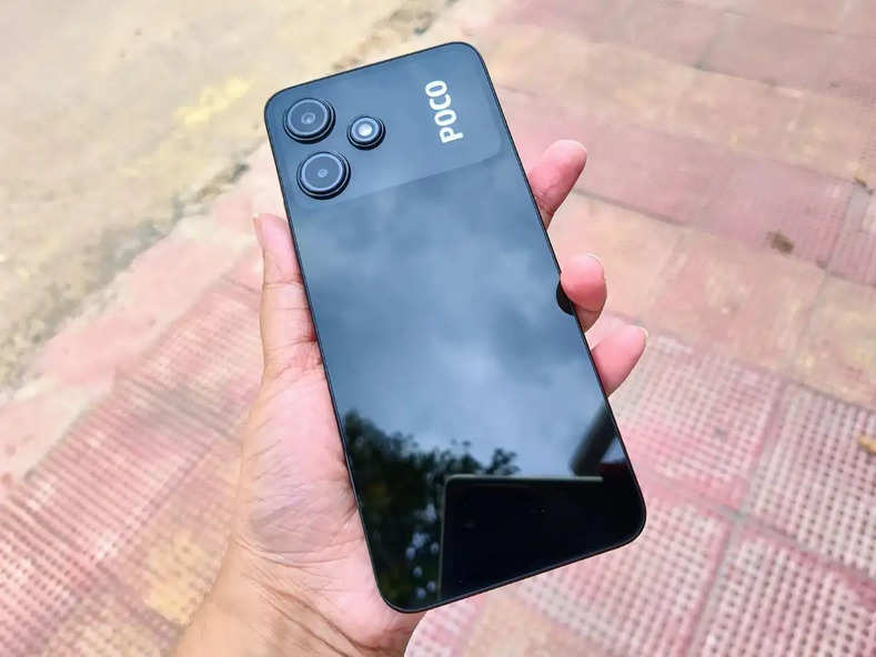 Poco M6 5G : सस्ते में खरीदना चाहते है स्मार्टफोन तो Poco M6 5G है सबसे बेस्ट, इतनी है कीमत