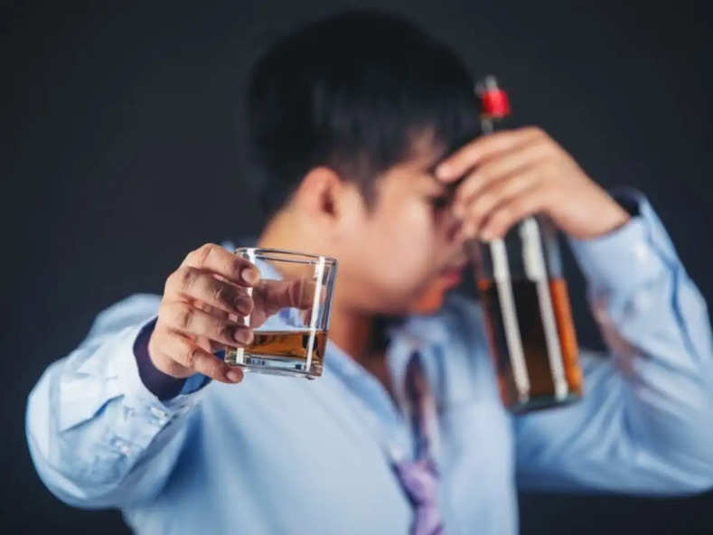 Liquor : ये हैं दुनिया की 5 सबसे ज्यादा नशीली शराब, एक घूंट पीते ही हो जाएंगे टल्ली