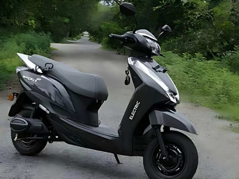 300 किलोमीटर की रेंज देता है ये Electric Scooter, जानिये कीमत और खासियत
