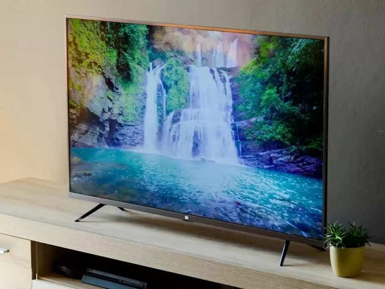 कम कीमत मे मिल रहा Redmi का 43 इंच वाला ये Smart TV, धड़ाधड़ हो रही बिक्री